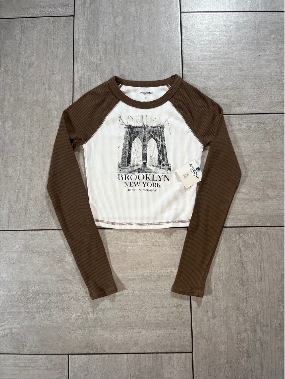 Arizona Brown White Raglan Long Sleeve Crop Top XS